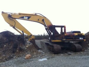 Parting Out 2000 CAT 330BL