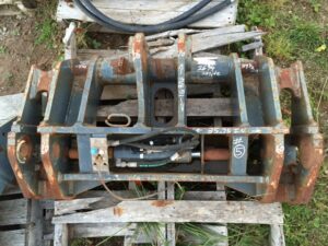 Backhoe & Loader Quick Couplers (#5 and #6)