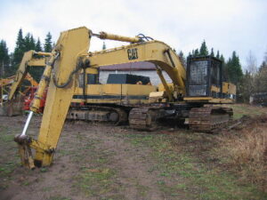 1990 CAT EL300B Excavator. Parting out. - Price On Request