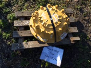 Caterpillar IT28B Loader Wheel Hub Final Drive Assemblies.