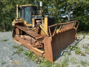1997 CAT D6M Dozer.