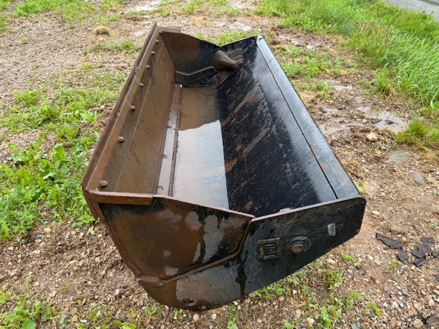 90 Inch, 1.3 Yard CAT IT (4 in 1) QC Backhoe Bucket ... 2