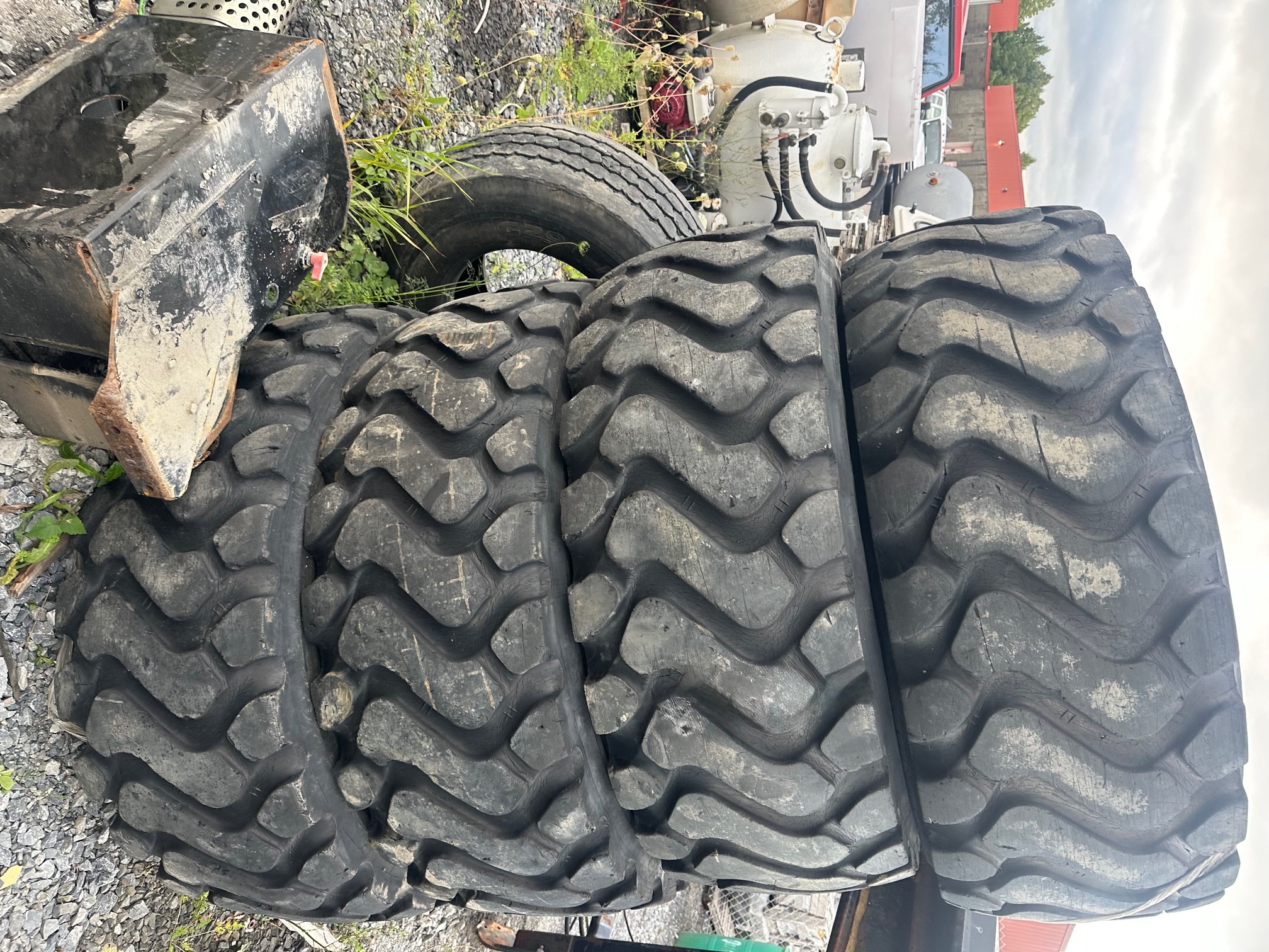 4 Bridgestone Loader Tires 20.5R25