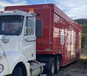 1997 PARCO Tandem Axle Side Loader Beverage / Beer Trailer
