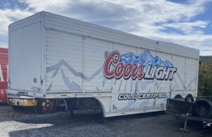 2001 PARCO Tandem Axle Side Loader Beverage / Beer Trailer