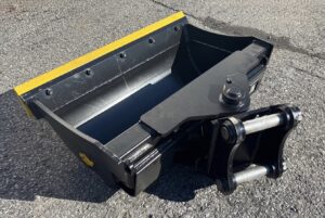Unused 42" CAT 305 Hydraulic Tilting Excavator Bucket with Bolt on Cutting Edge